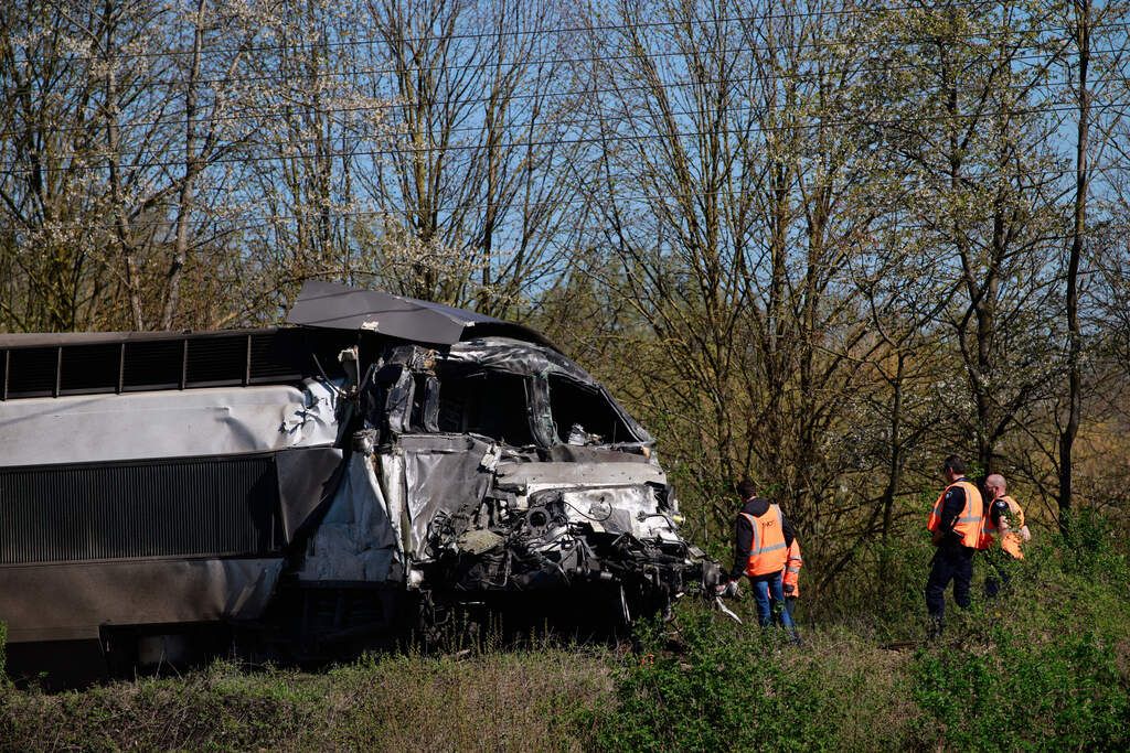 Un routier mis en examen pour homicide après une tragique collision avec un TGV