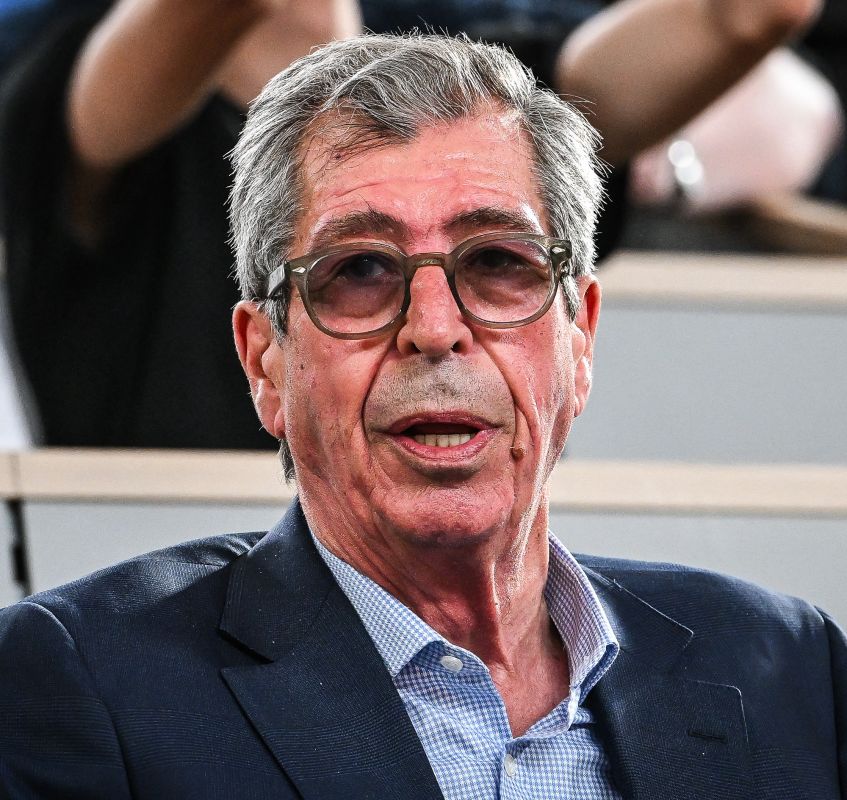 Patrick Balkany fait face aux accusations : un procès sous tension en plein Nanterre
