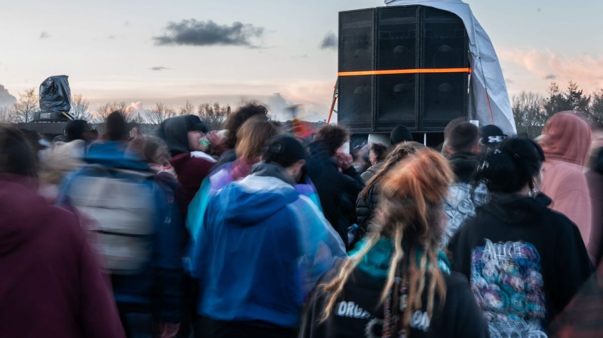 Des DJ affrontent les nouvelles sanctions sur les free parties : l'avis d'Eric Labbé