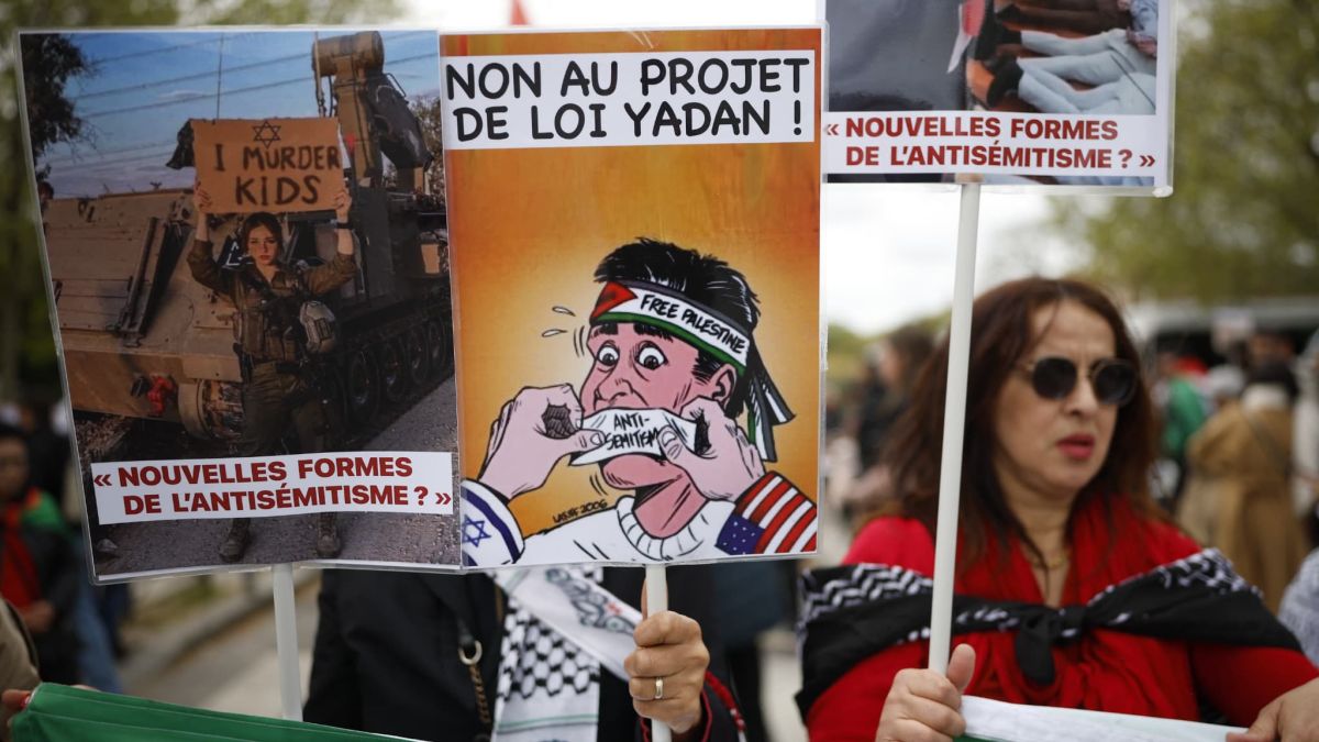 Des milliers de voix s'élèvent contre la loi Yadan à Paris