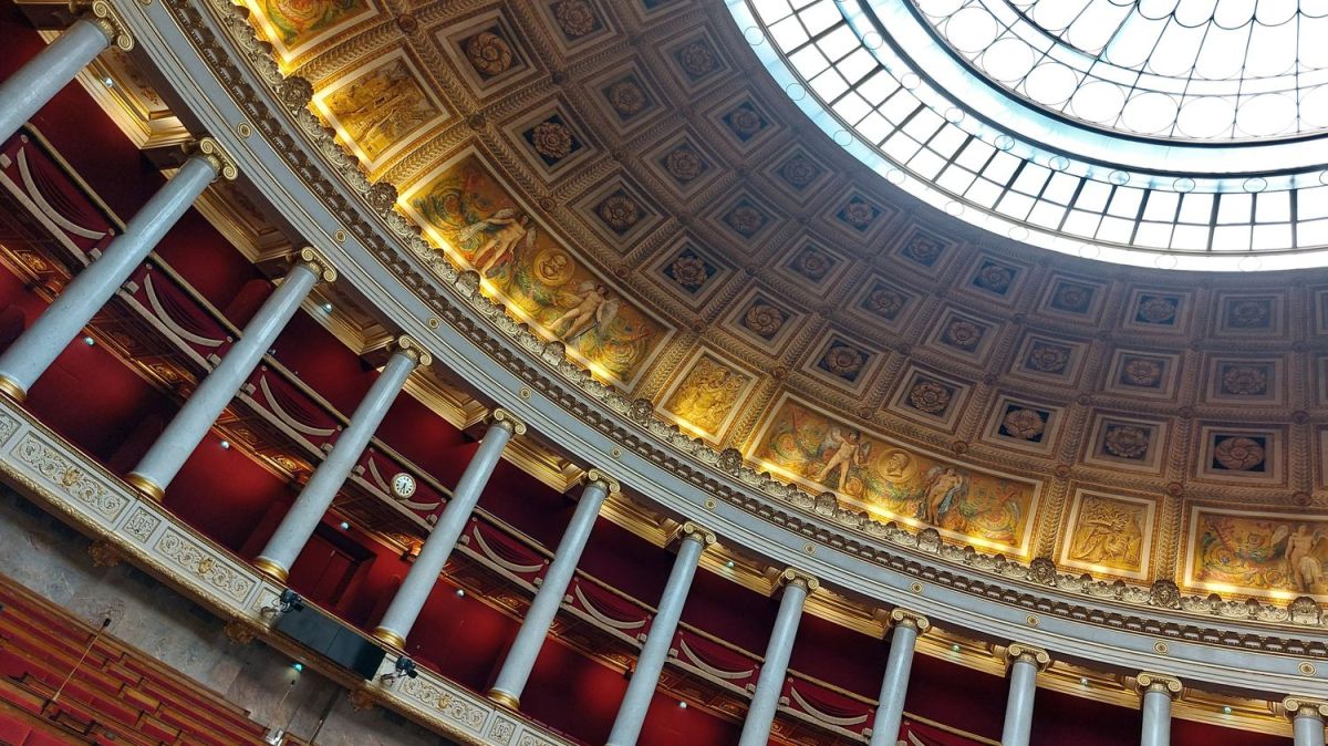 La proposition de loi Philippine : vers une rétention plus longue des étrangers dangereux ?