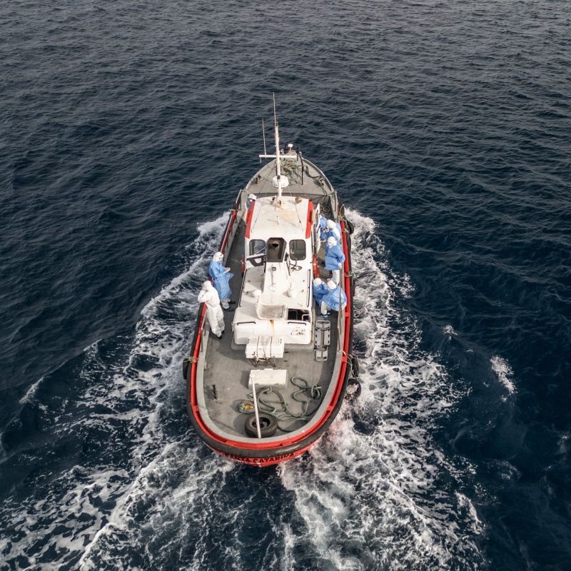 Retour précaire : les passagers français d'un bateau en proie à l'hantavirus attendent leur avenir