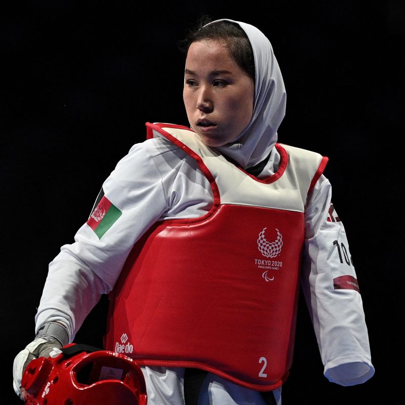 Zakia Khudadadi, symbole d'espoir, vise l'or aux championnats d'Europe de para taekwondo