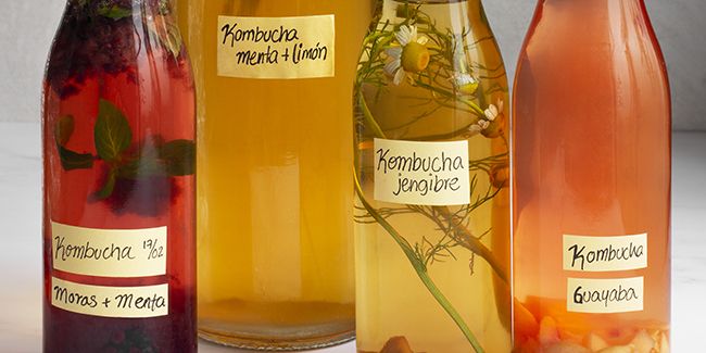 5 astuces pour coller des étiquettes sur vos bouteilles en verre sans colle
