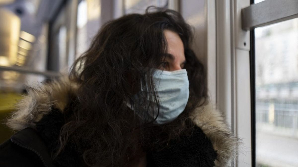 Hantavirus : faut-il ressortir le masque dans les transports publics ?