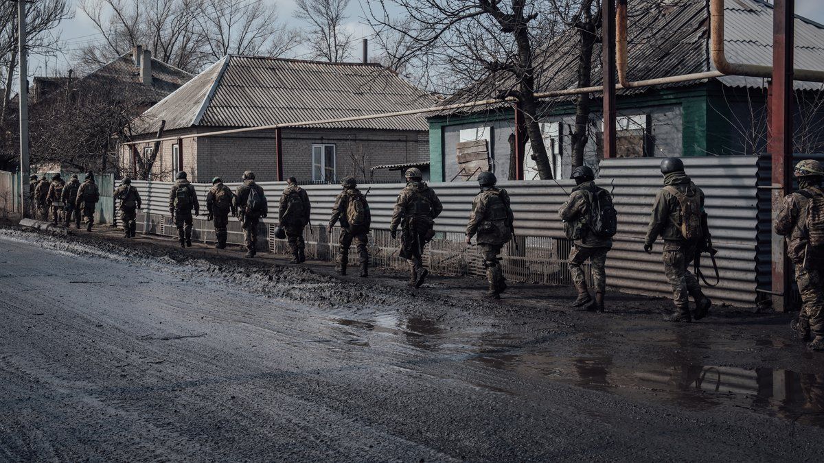 Des soldats russes préfèrent la prison au front : l'évasion tragique de la guerre en Ukraine