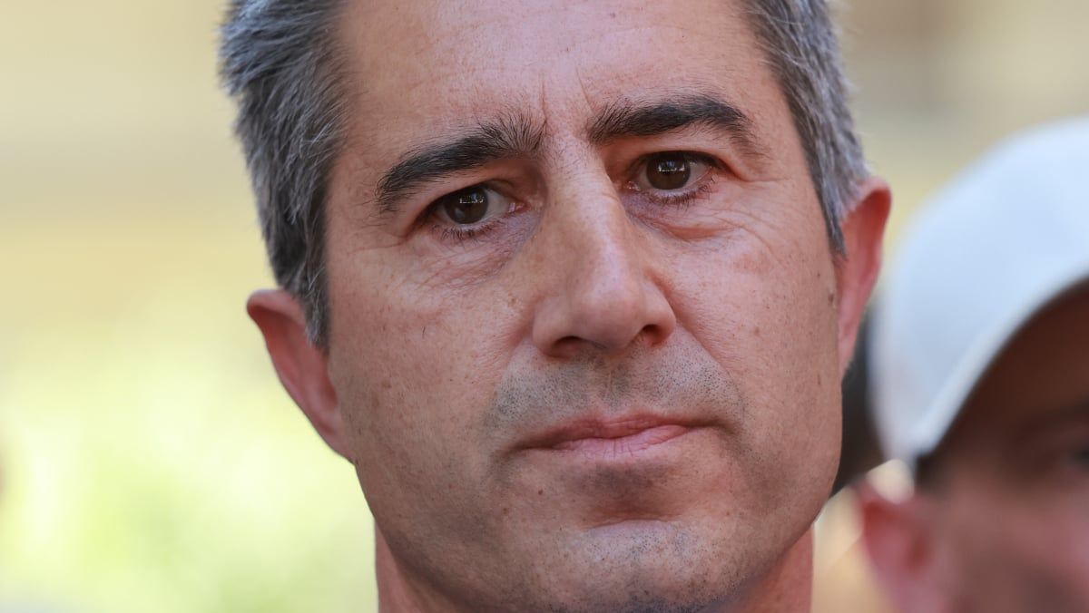 François Ruffin réagit aux accusations de racisme sur sa bande dessinée