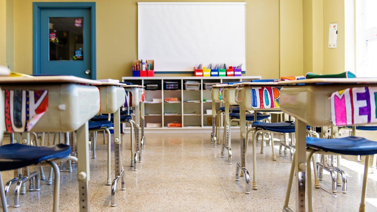 Violences sexuelles dans le périscolaire : seize interpellations à l'école Saint-Dominique à Paris