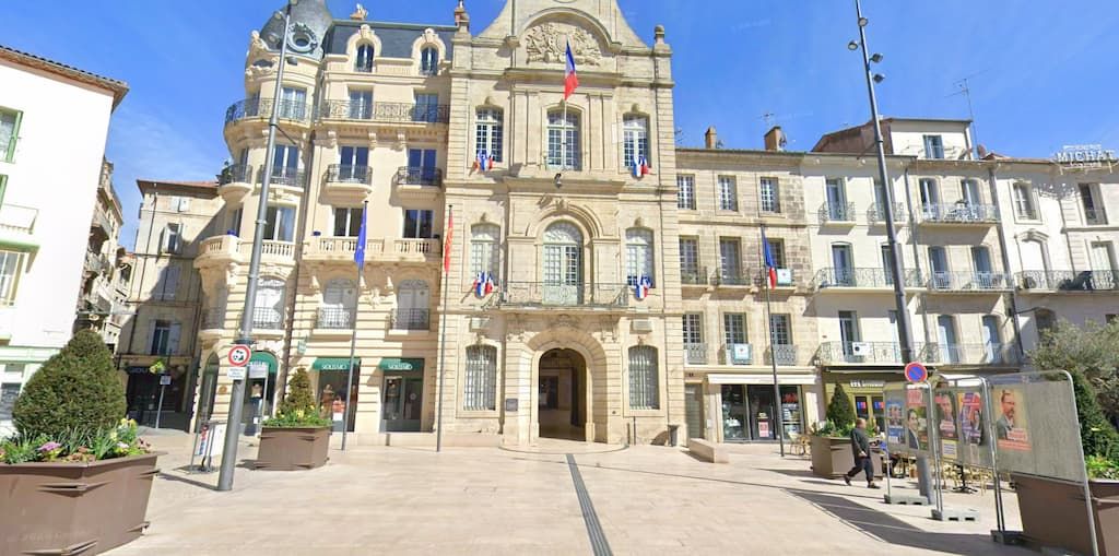 La France face à une décision controversée : interdire les mariages avec des clandestins