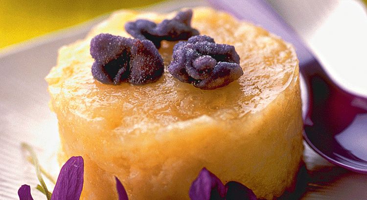 Gâteau de riz à la violette