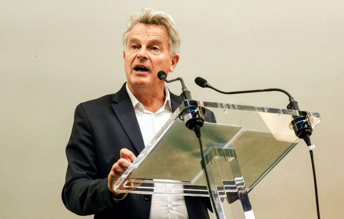 Tensions à gauche : Fabien Roussel met en garde contre La France insoumise