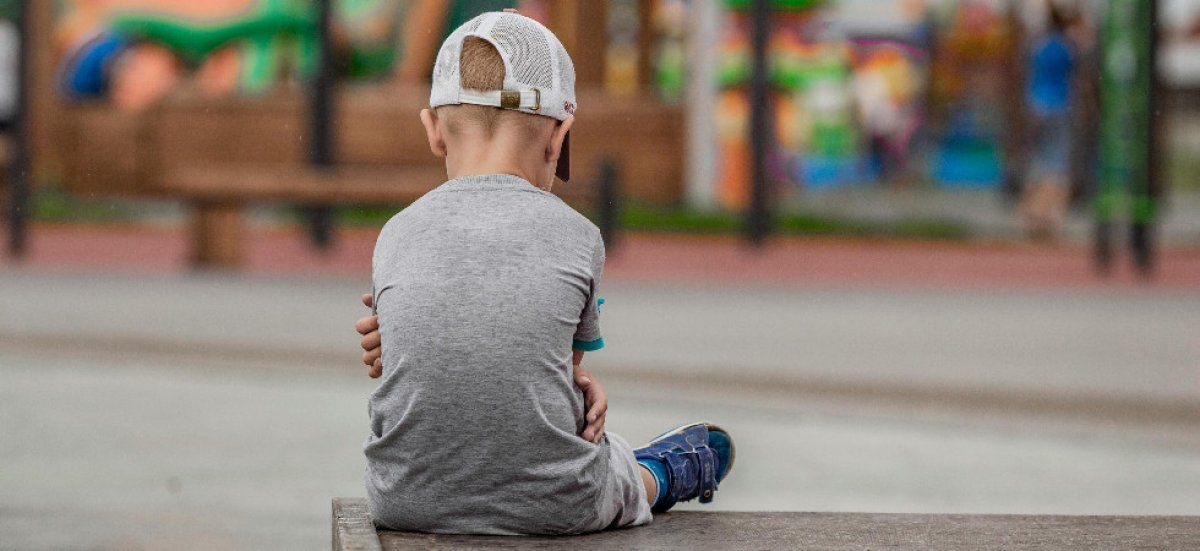 Enlèvement d'enfants au Portugal : la mère et son partenaire sous les projecteurs
