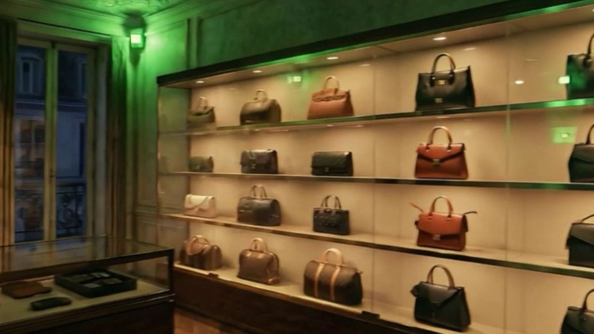 Des boutiques de luxe de seconde main ciblées par des cambriolages audacieux à Paris