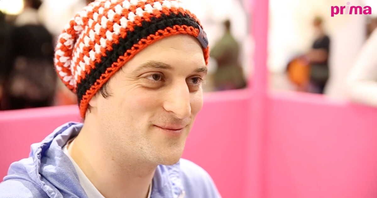Apprenez à tricoter un bonnet Myboshi avec Félix