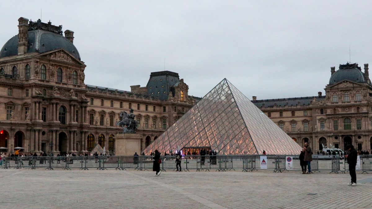 Des bijoux du Louvre retrouvés ? Les enquêteurs sur une nouvelle piste en Europe