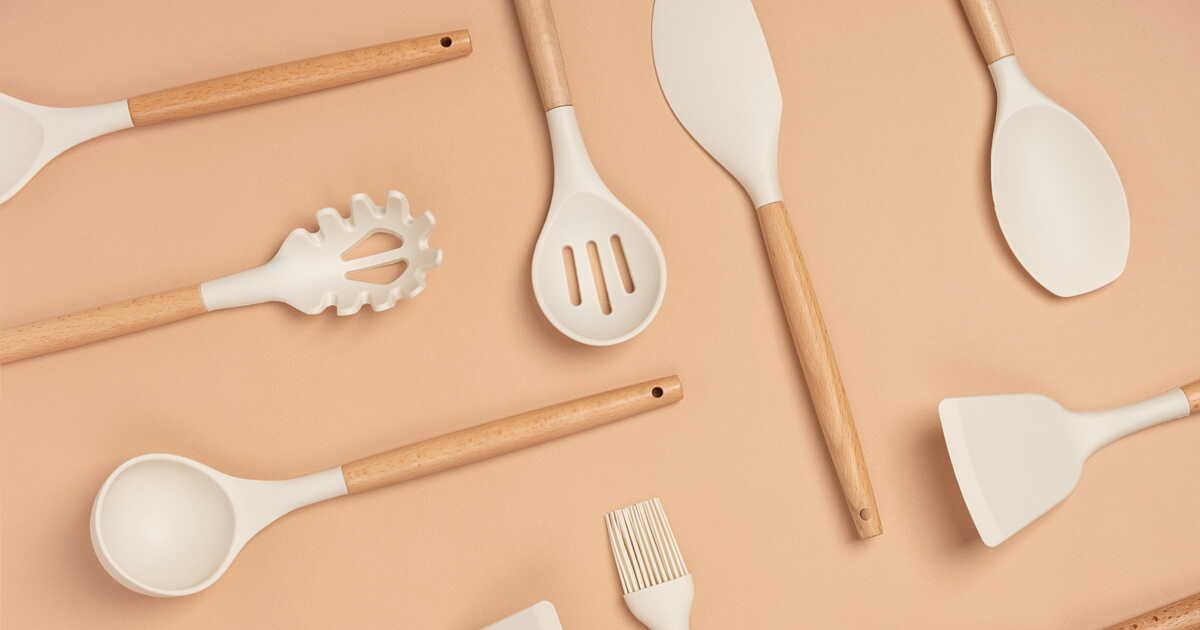 Retrouver un ustensile en plastique impeccable : l'astuce TikTok qui change tout