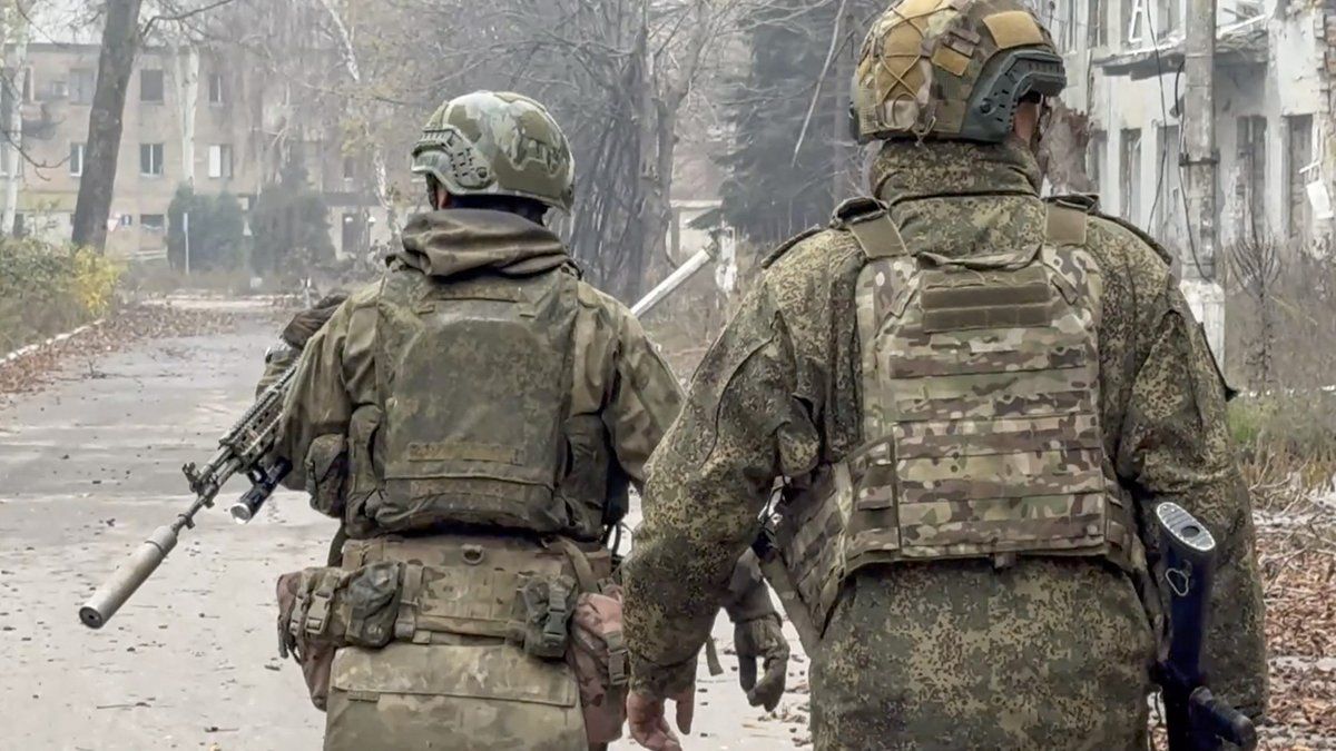 Ukraine : la contre-offensive ukrainienne met l'armée russe en difficulté