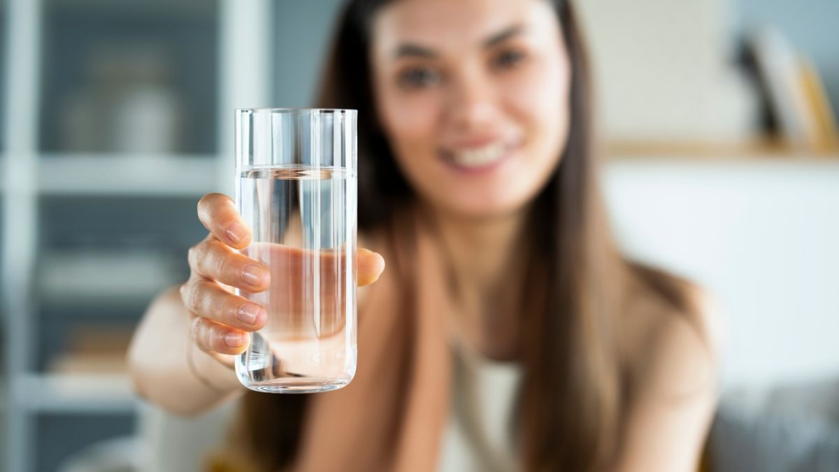 Comment une nutritionniste a perdu 7 kilos en 21 jours grâce à une eau étonnante