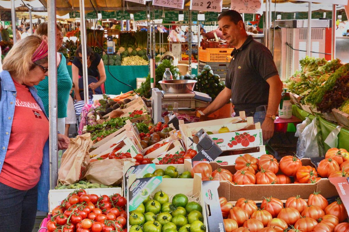 Les comportements inappropriés des clients au marché : un cri du cœur des maraîchers