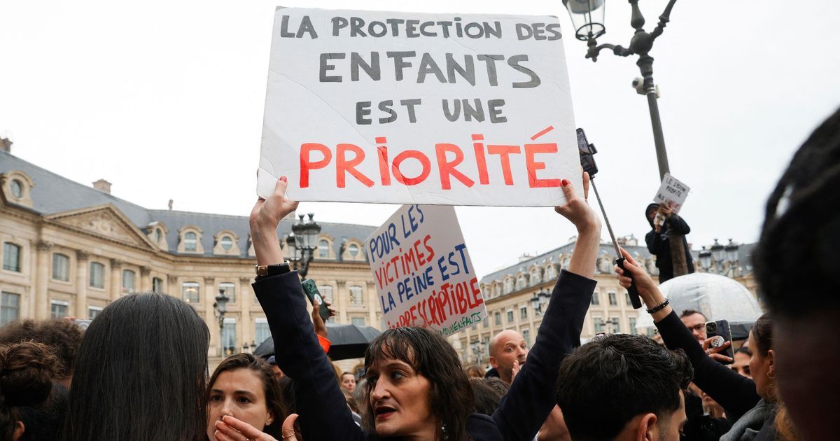 Des associations se mobilisent contre les violences sexuelles chaque lundi devant les tribunaux