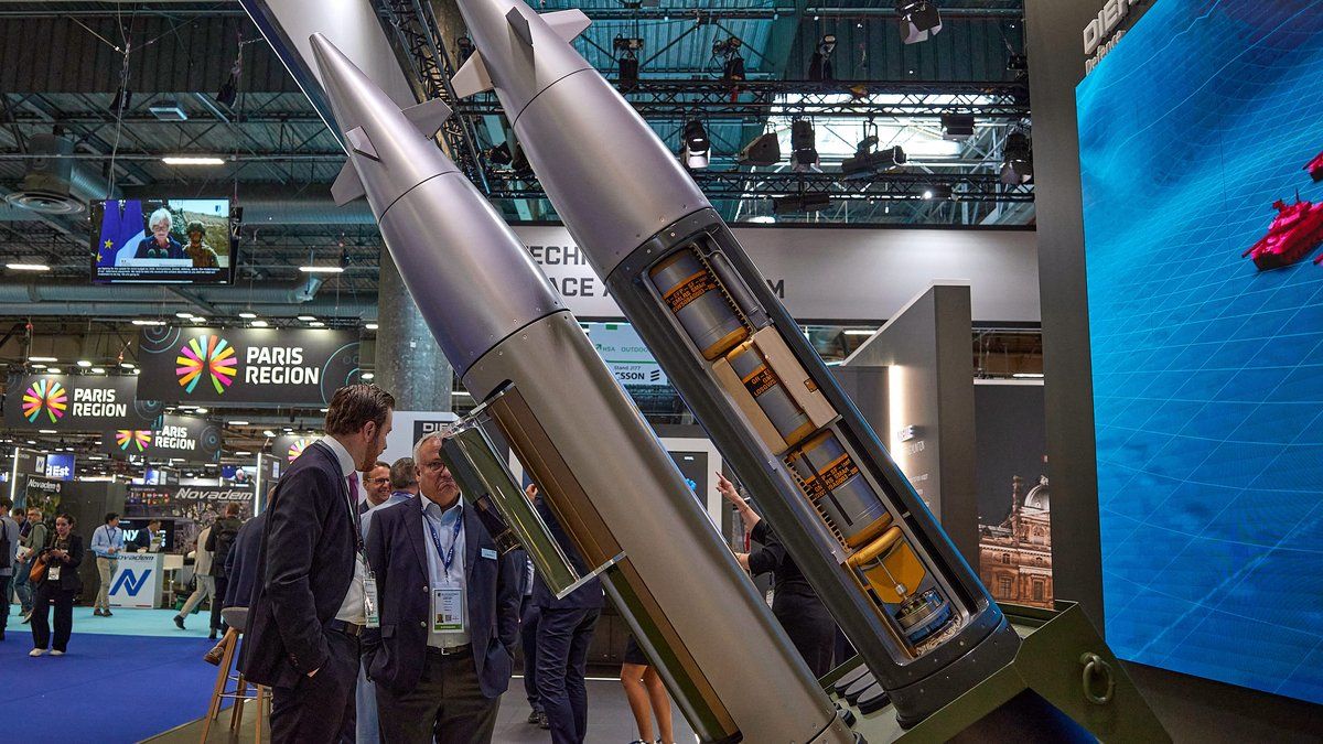 Ukraine dévoile le missile ST-100, nouvel atout pour sa défense aérienne