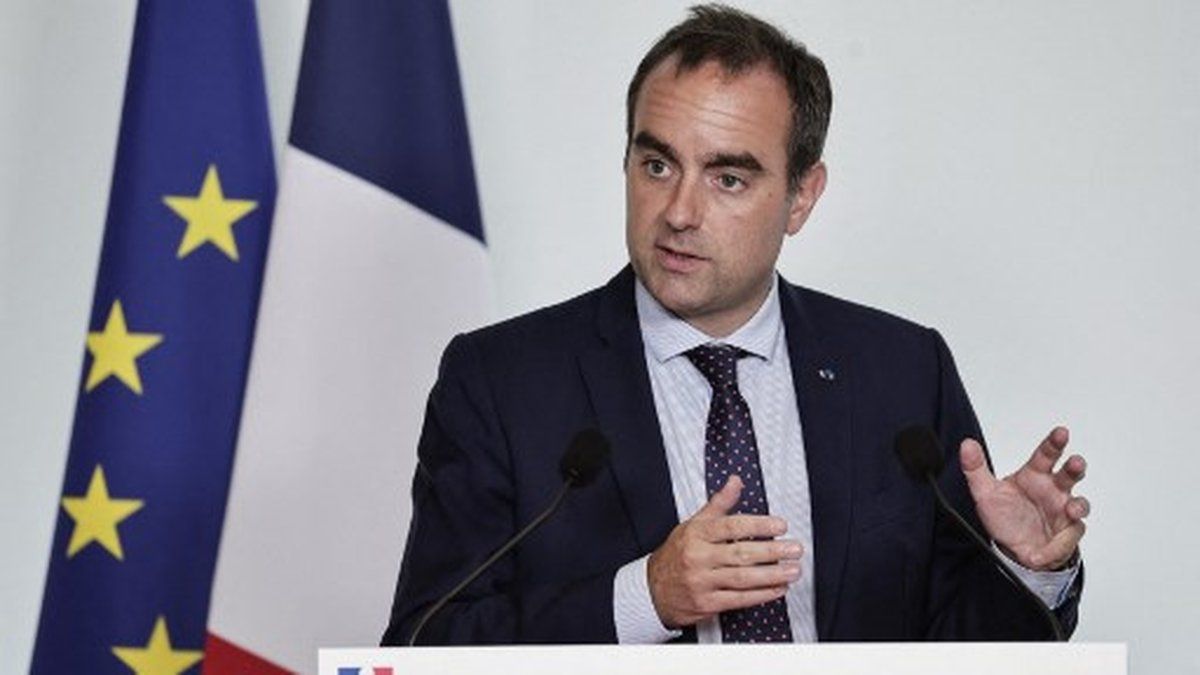 Sébastien Lecornu et les dépistages obligatoires : une mesure controversée dans la politique française