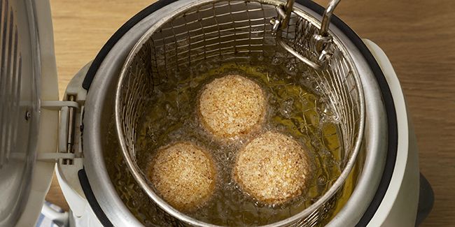 Des astuces indispensables pour nettoyer votre friteuse électrique