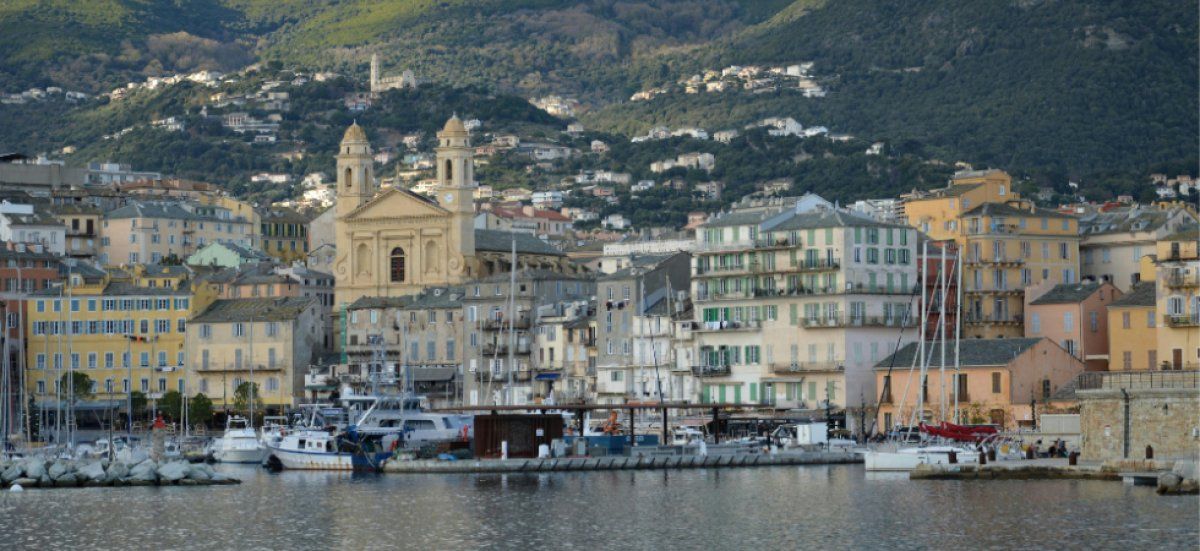 L'autonomie de la Corse prend forme : un vote clé à l'Assemblée nationale