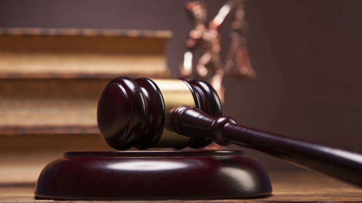 Des militants d'extrême droite face à la justice : un procès qui met en lumière un réseau dangereux