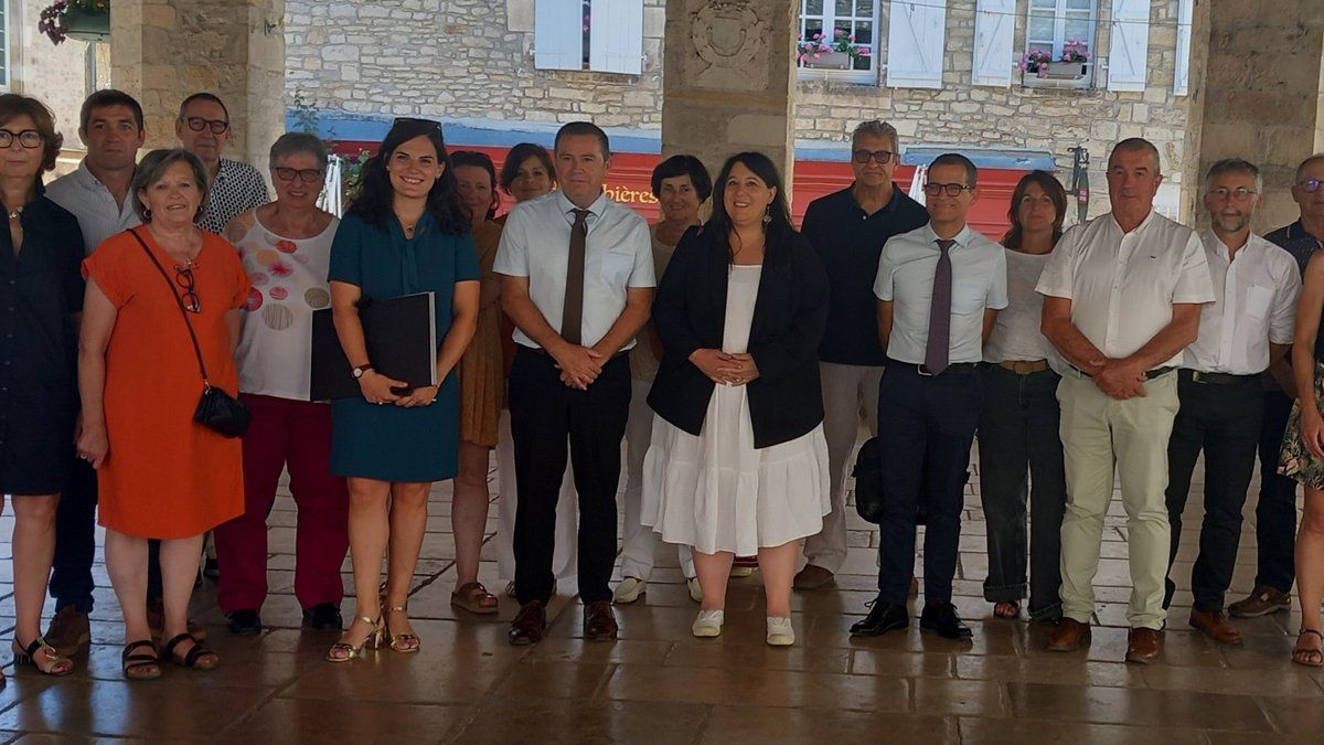 La préfète à Martel : un regard sur les projets d'avenir