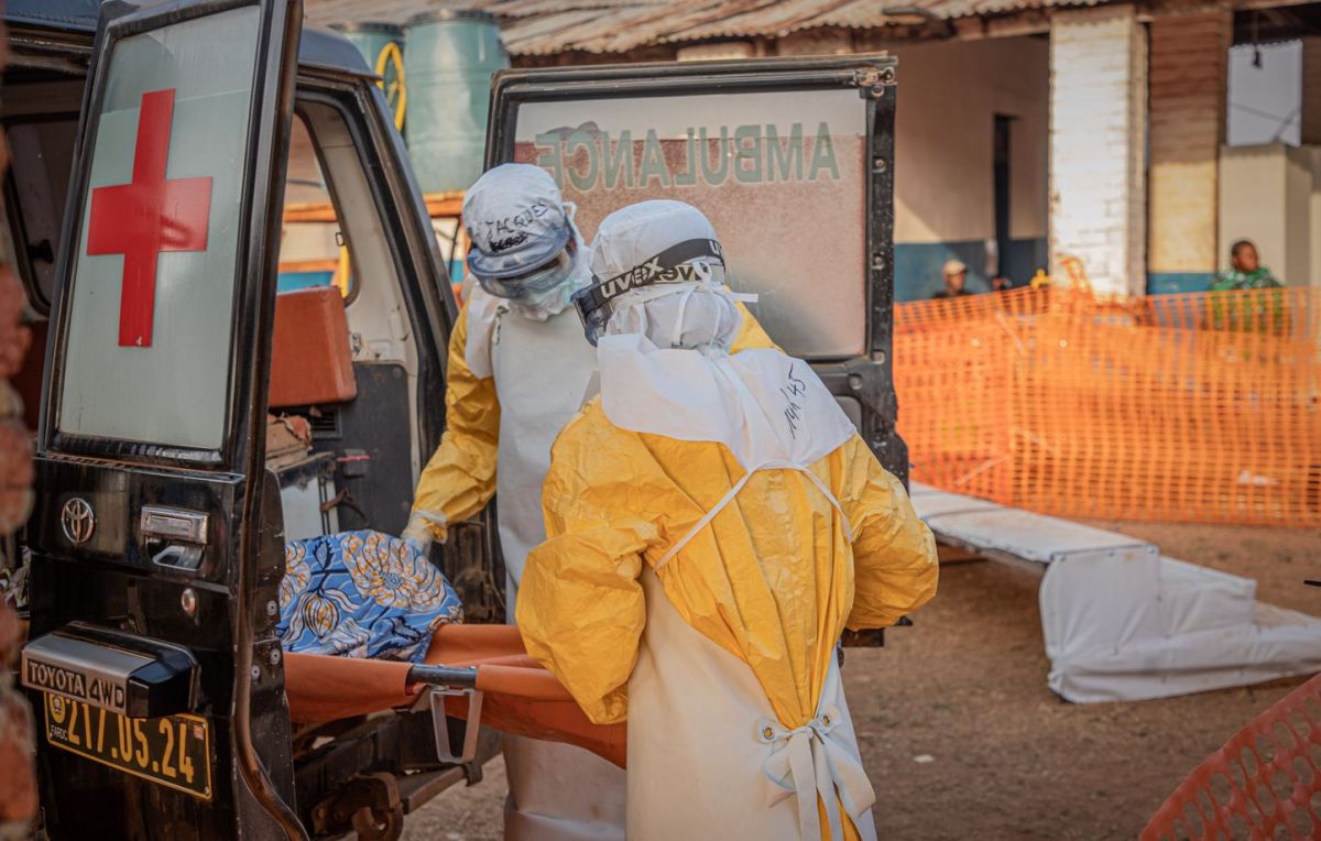 Ebola : les protocoles en place pour le premier patient testé positif en France