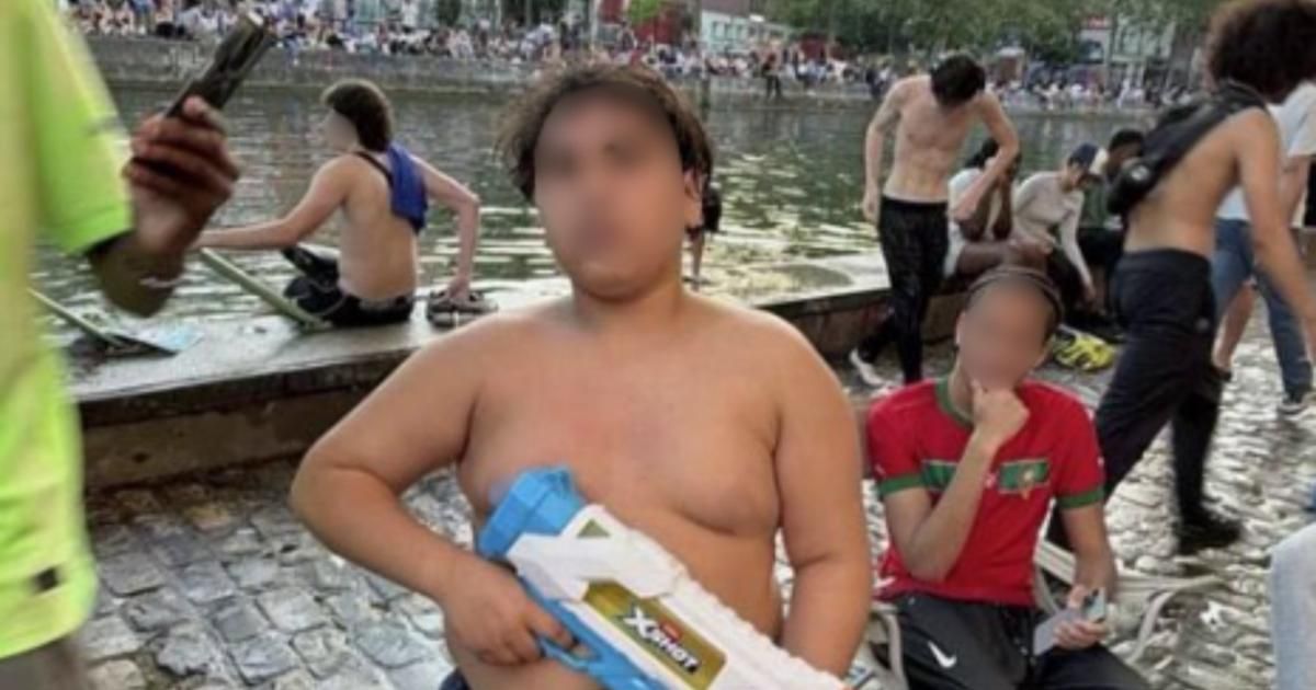 Les parents de 'La Douane' défendent leur fils face à la polémique