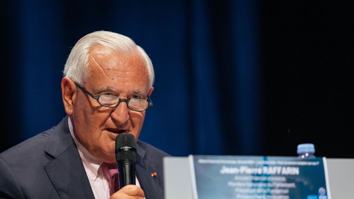 Une enquête ouverte sur un accident impliquant Jean-Pierre Raffarin à Paris
