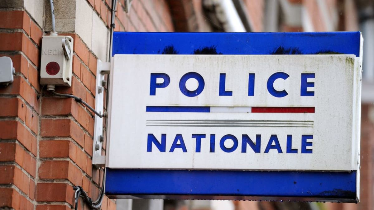 Une mort troublante en garde à vue : un septuagénaire décède dans un commissariat à Paris