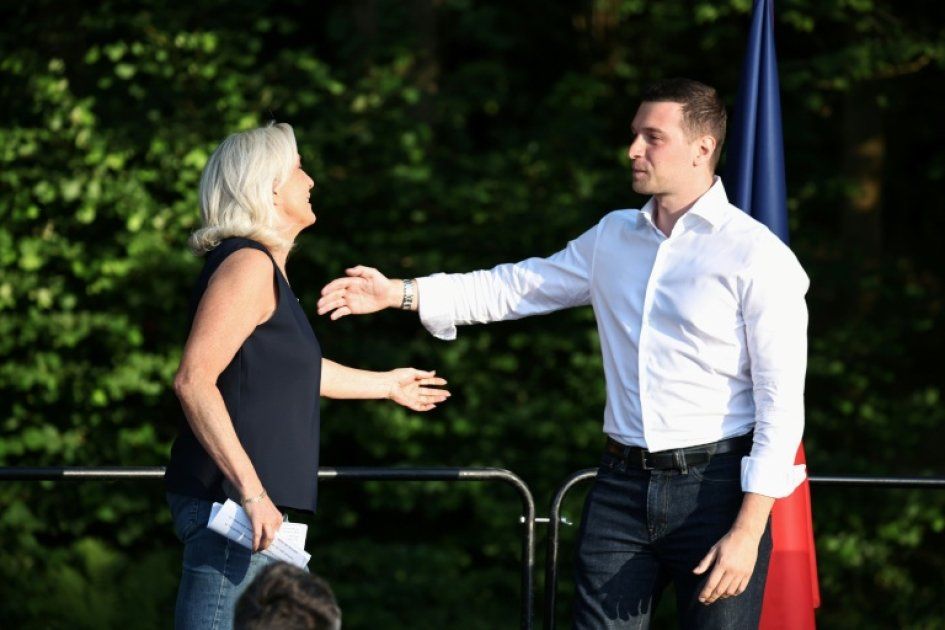 Le Pen et Bardella solidifient leurs liens avant une décision judiciaire cruciale