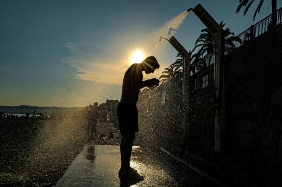 La France face à une nouvelle canicule : 40°C et des incendies persistants