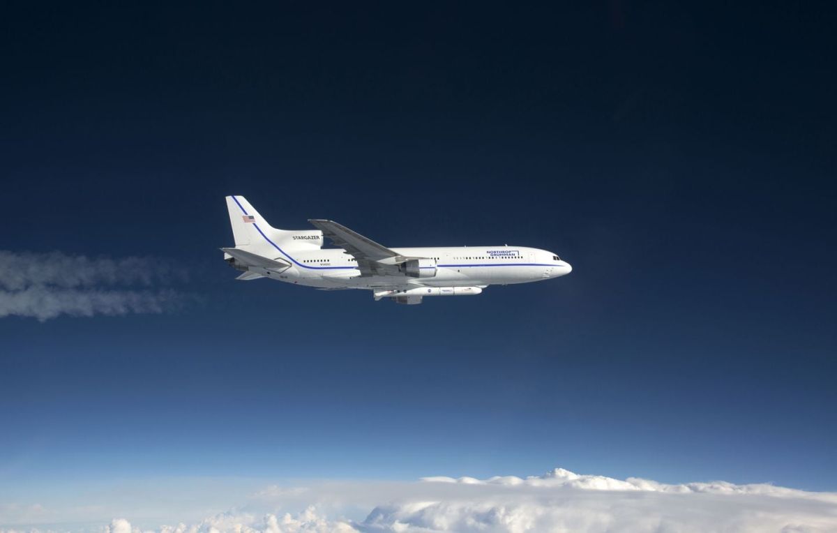 Un avion qui disparaît dans le ciel : réalité ou illusion d'IA ?