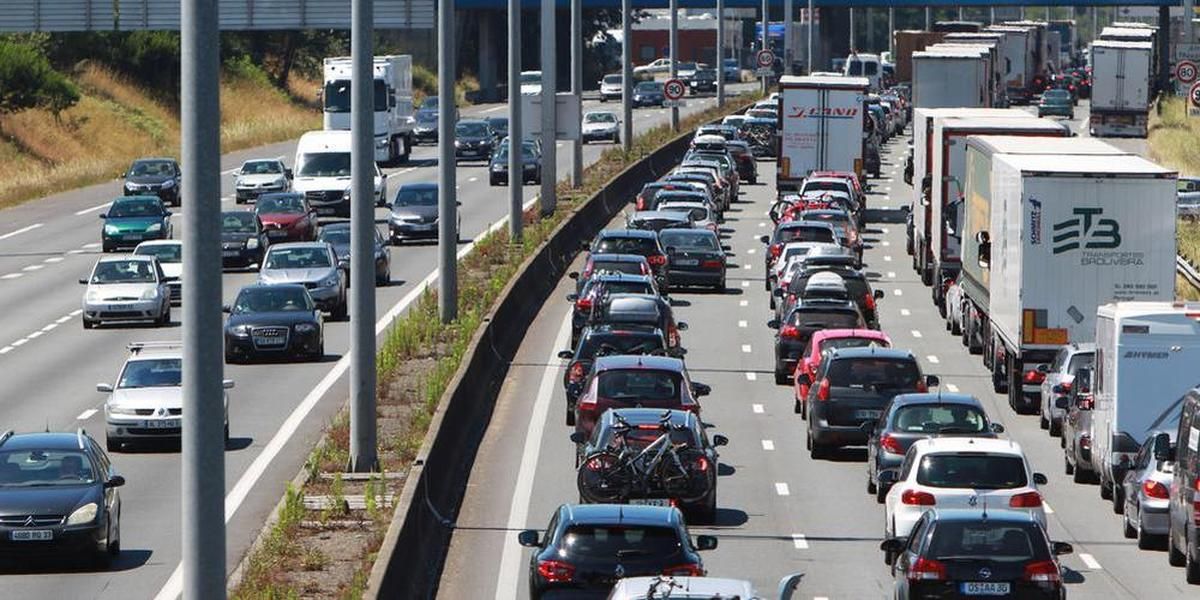 Réduire l'empreinte carbone des vacances : encourager les touristes à laisser leur voiture
